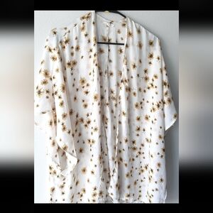 Maurices OS sunflower kimono